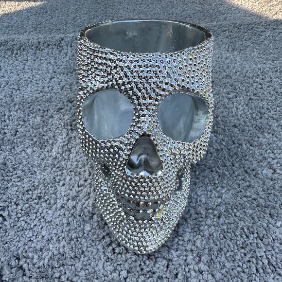 Skull Silver Textured Metallic Makeup Brush Pencil Holder Halloween Spooky Eyes - Picture 8 of 16